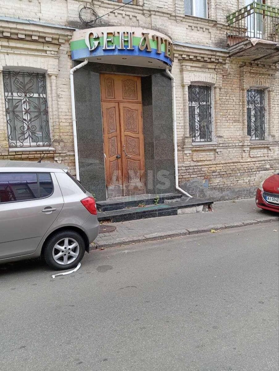Office prov. Pylypivs'kyj 3, 66m25
