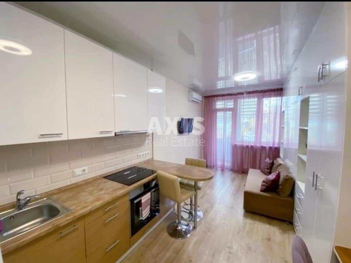 1k apartment vul. Zhabajeva Zhambyla 220
