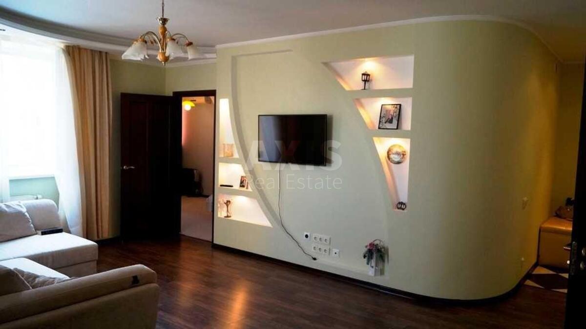1к квартира ул. Голосеевская 13576250