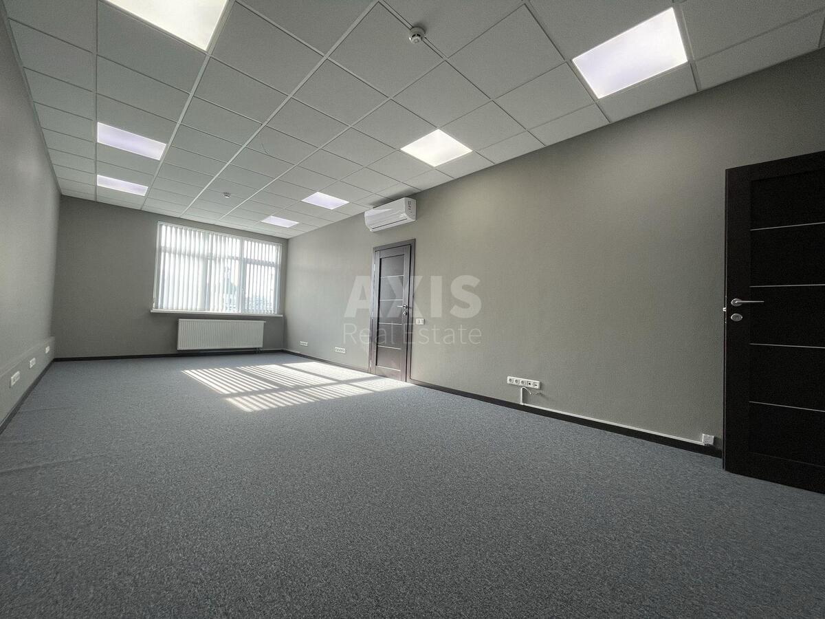 Office vul. Spas'ka 5, 182m26