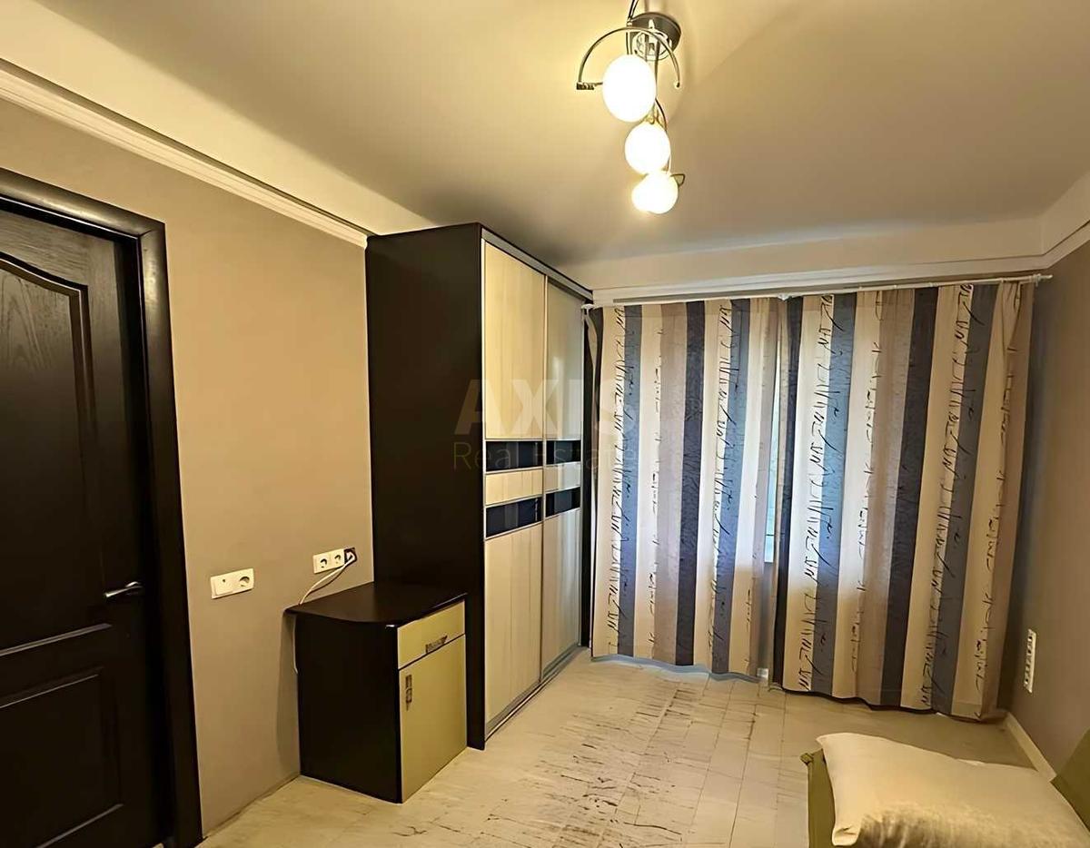 2k apartment bul. Rollana Romena 13Г4