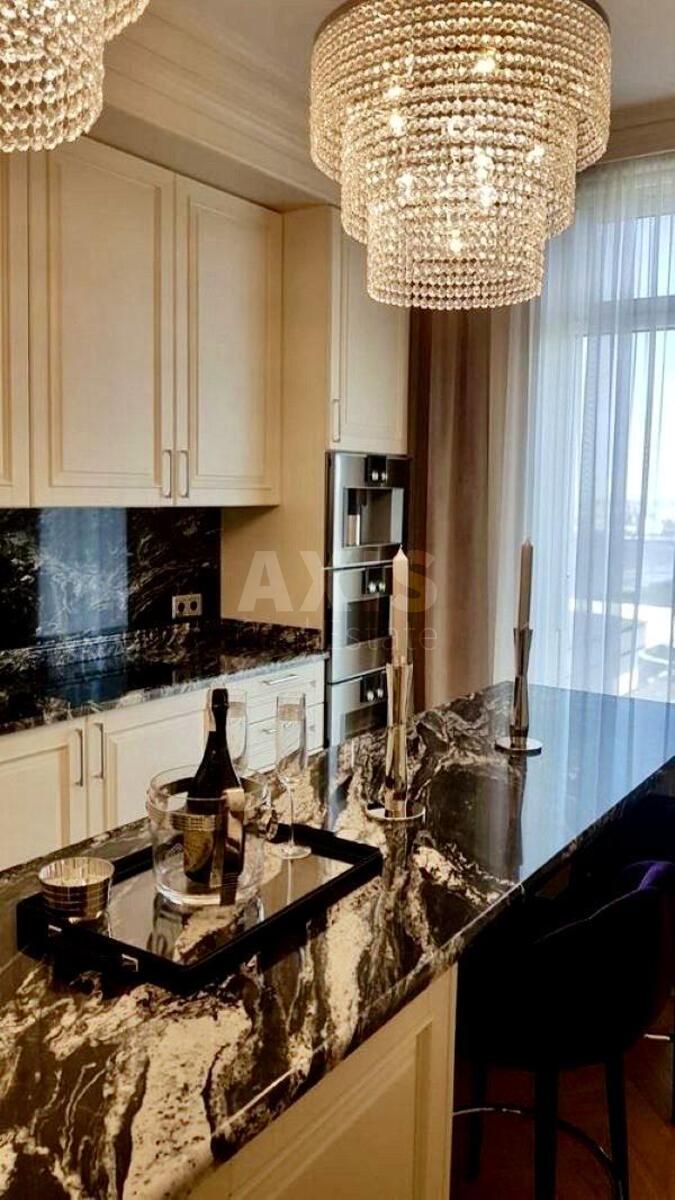 4k apartment vul. Mazepy Ivana 11Б595142