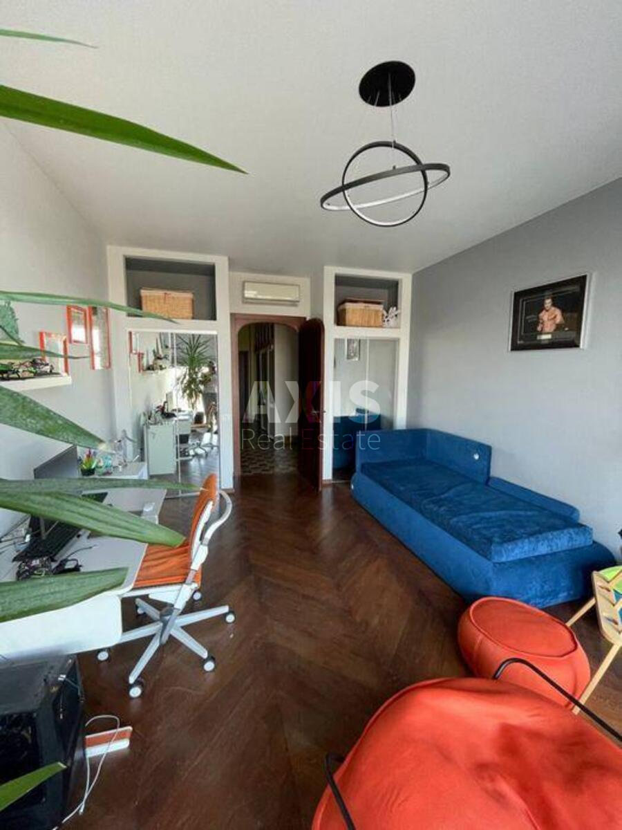 4k apartment vul. Zvirynec'ka 595