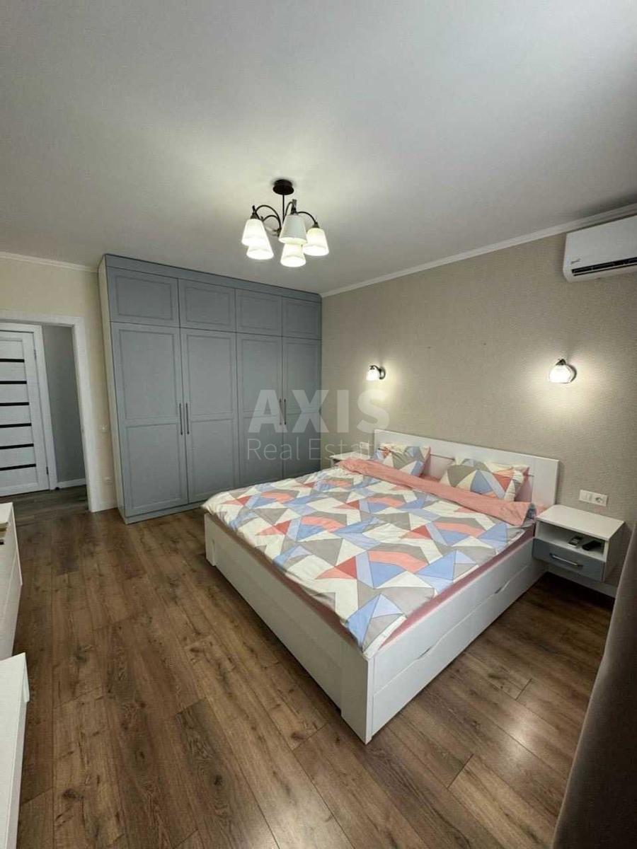 2k apartment vul. Sim'i' Kul'zhenkiv 331