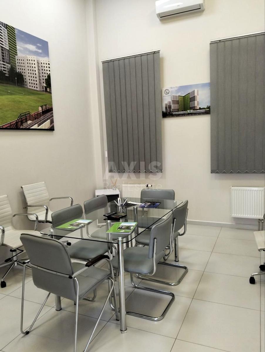 Office pr-t Bazhana Mykoly 17, 160m2593174