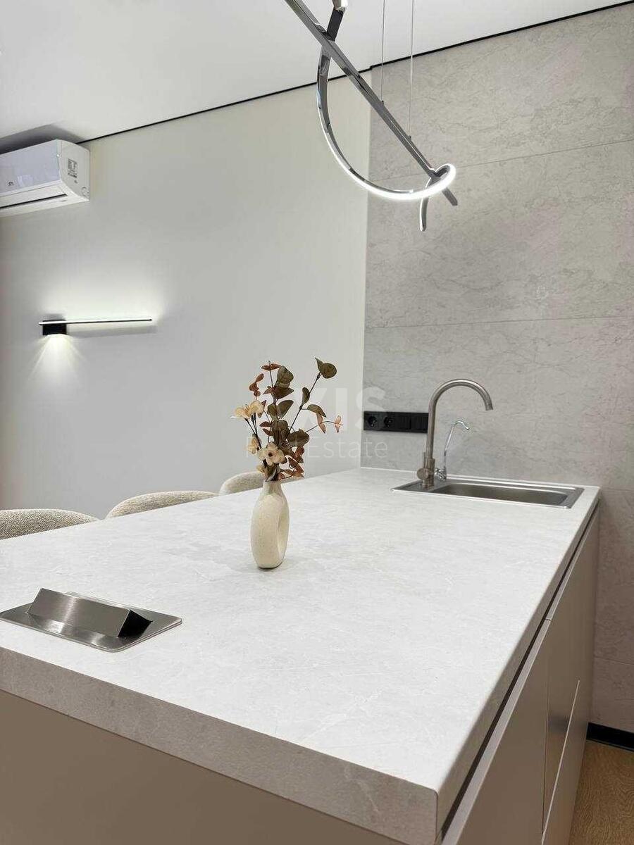 1k apartment pr-t Yevropeyskoho Soyuzu 1630282