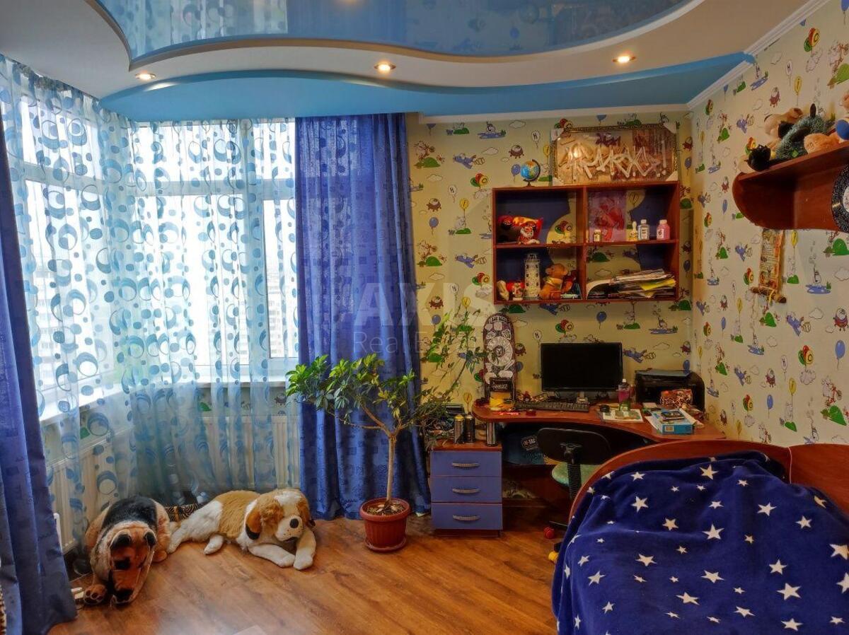 3k apartment vul. Ushakova Mykoly 1В8