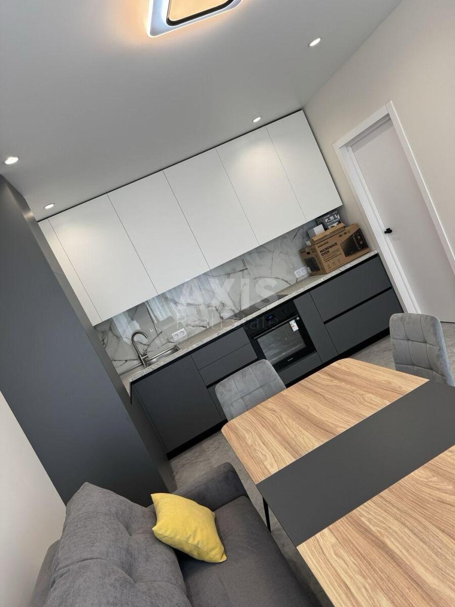 2k apartment vul. Zlatoustivs'ka 271