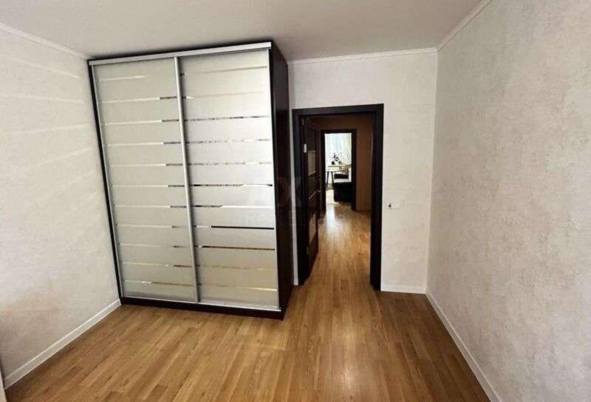 1k apartment pr-t Lobanovs'kogo 150А4