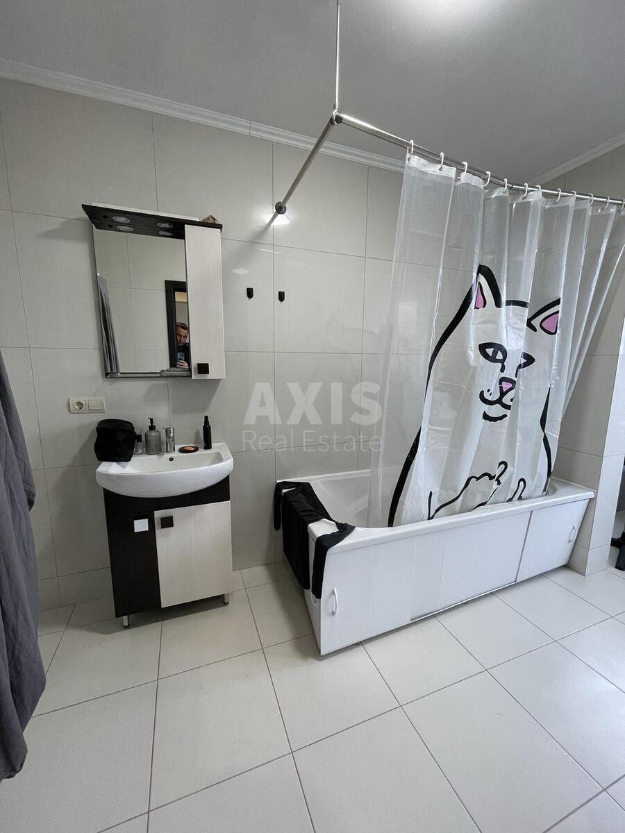 4k apartment vul. Yulia Zdanovska 34А11