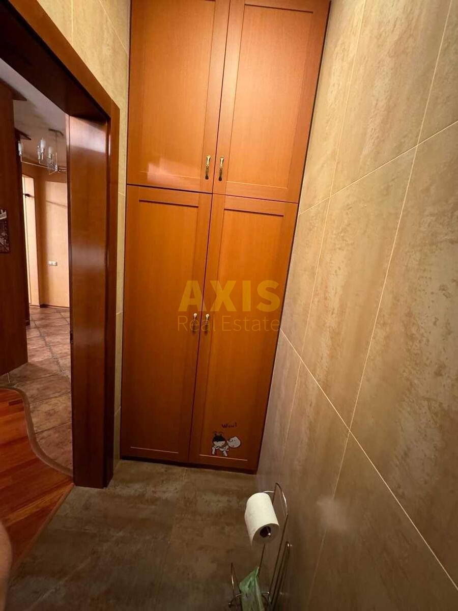 2k apartment vul. Shhekavyc'ka 30/396323810