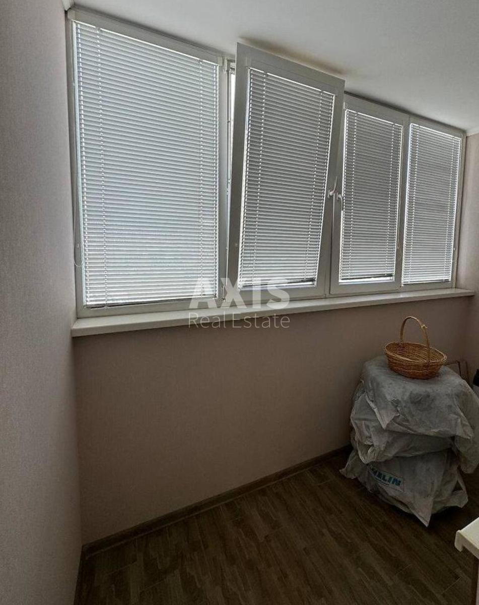 1k apartment vul. Pozhars'kogo 26В3