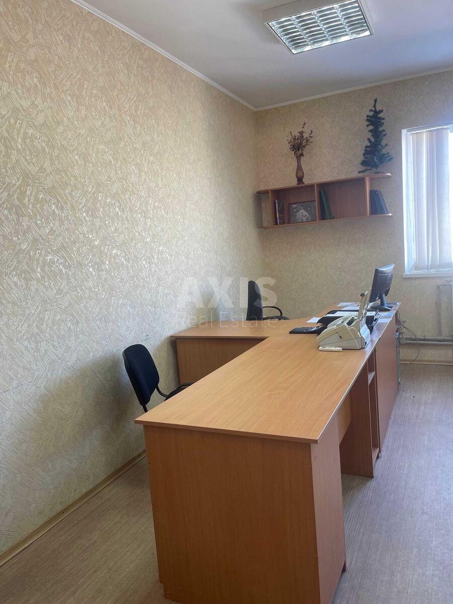 Office vul. Syrec'ka 33, 200m21