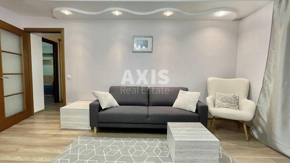 3k apartment vul. Velyka Vasyl'kivs'ka 1310