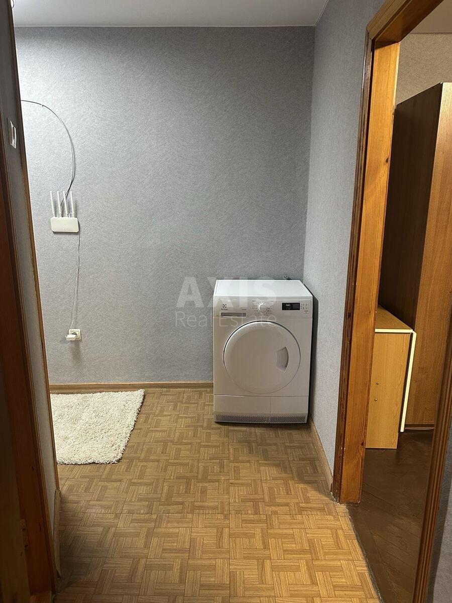 1к квартира пр-т Леонида Каденюка 96397112