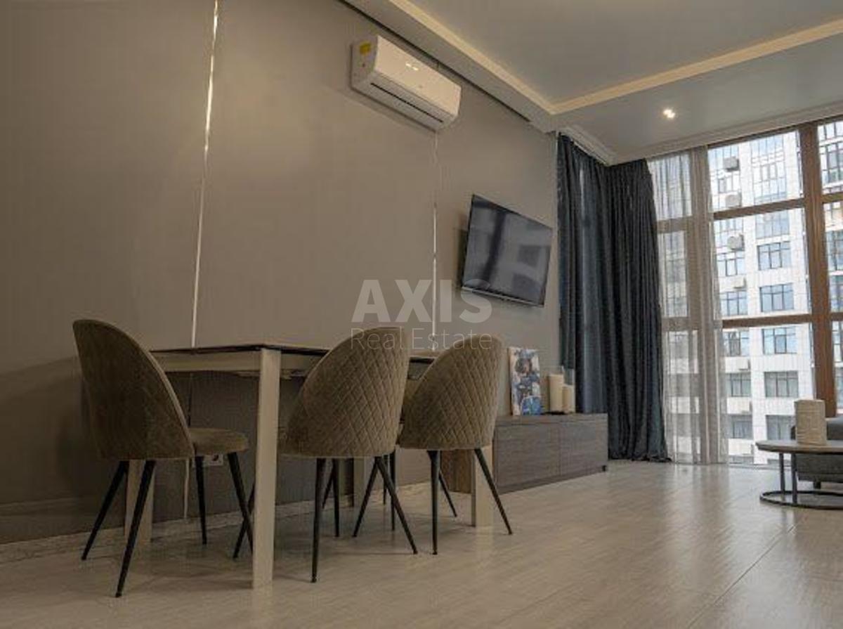 2k apartment vul. Dragomyrova Myhajla 181