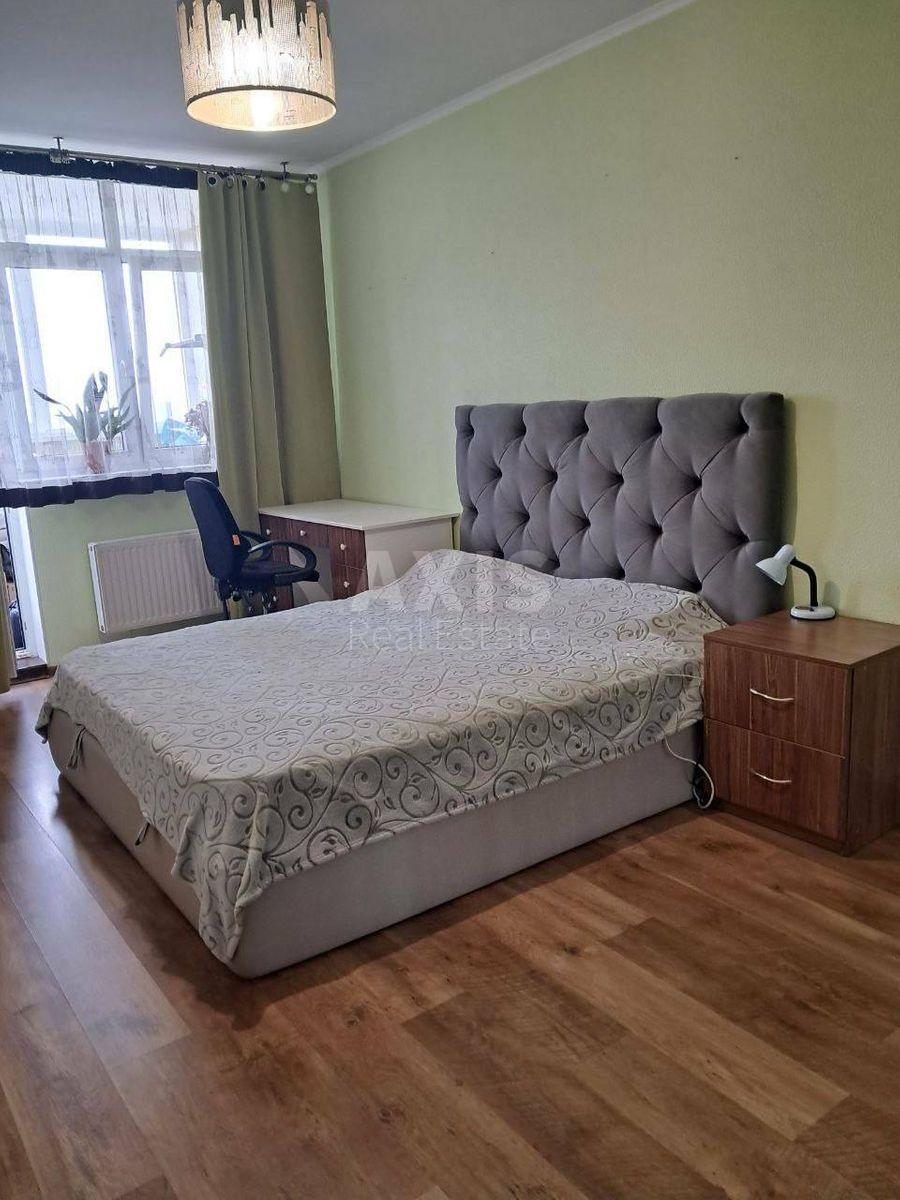 2k apartment vul. Sim'i' Kul'zhenkiv 330