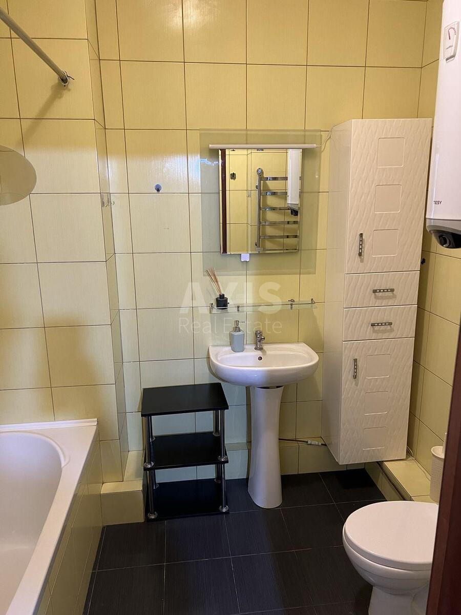 2k apartment vul. Dmytrivs'ka 69570119