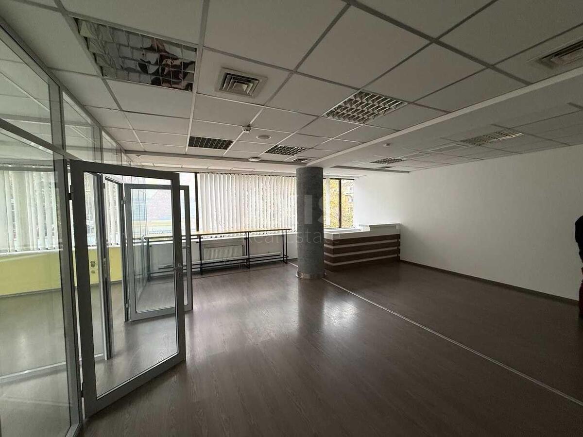 Office vul. Volodymyrs'ka 73, 194m261310
