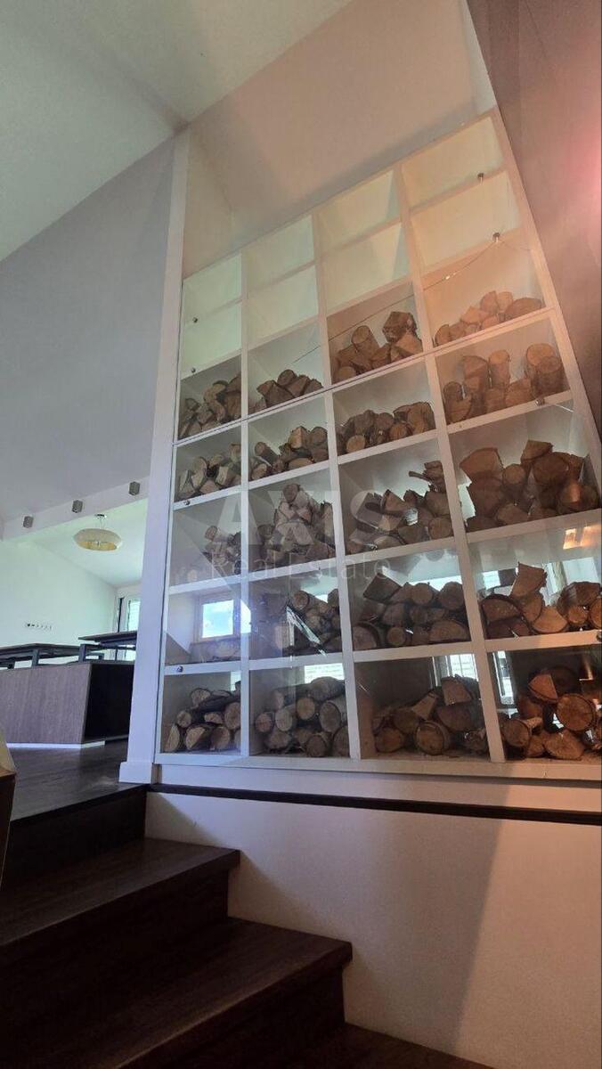 Дoм ул. Локомативная, 315м2, город Киев6135810