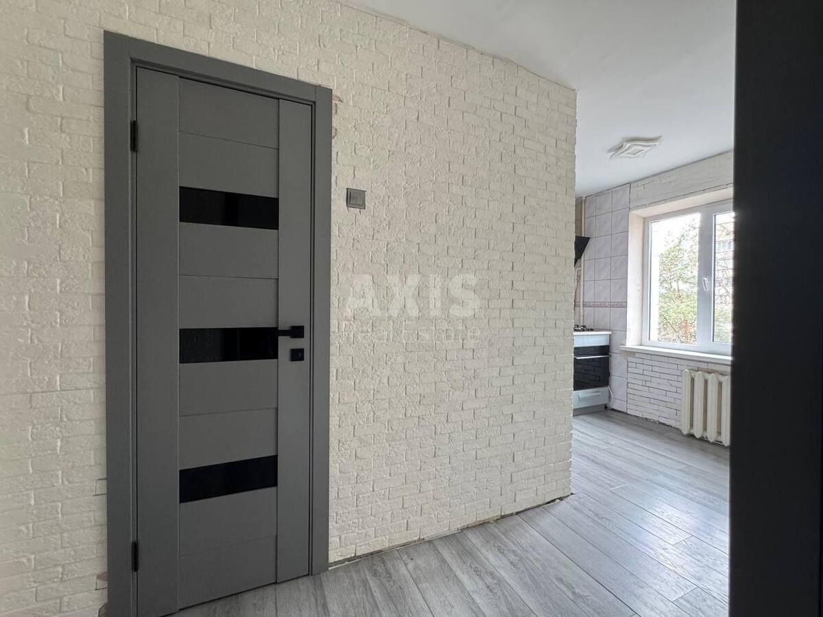 1k apartment vul. Voskresens'ka 114