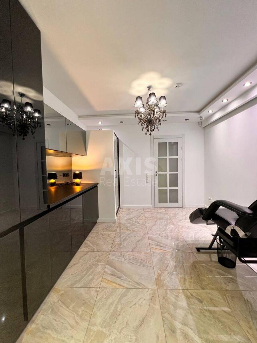 Trade object vul. Yulia Zdanovska 36В, 90m2613774