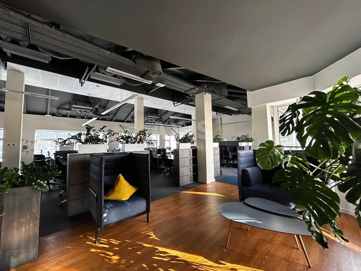 Office prov. Ohtyrs'kyj 7, 1138m2