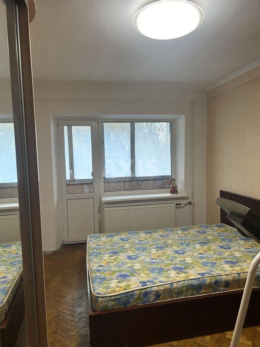 3k apartment vul. Pryvokzal'na 8
