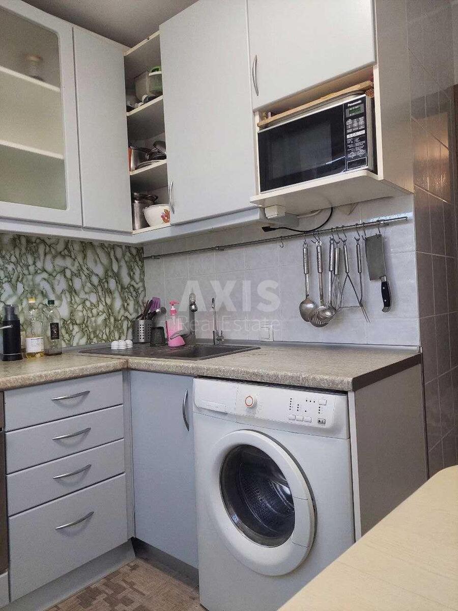 3k apartment vul. Pryrichna 5610970