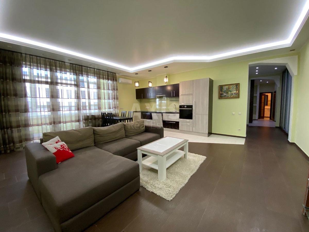 2k apartment vul. Golosii'vs'ka 13