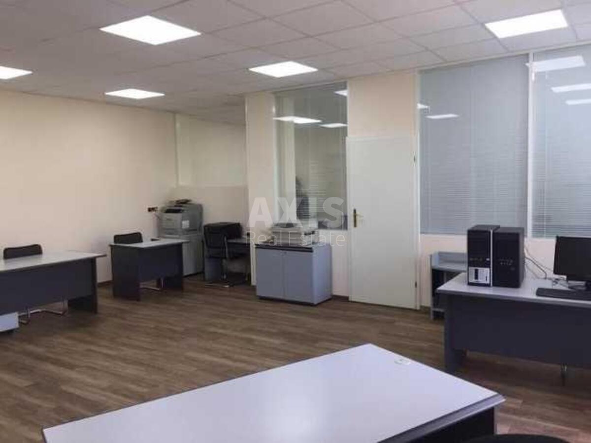 Office vul. Tereshhenkivs'ka 17Б, 128m23