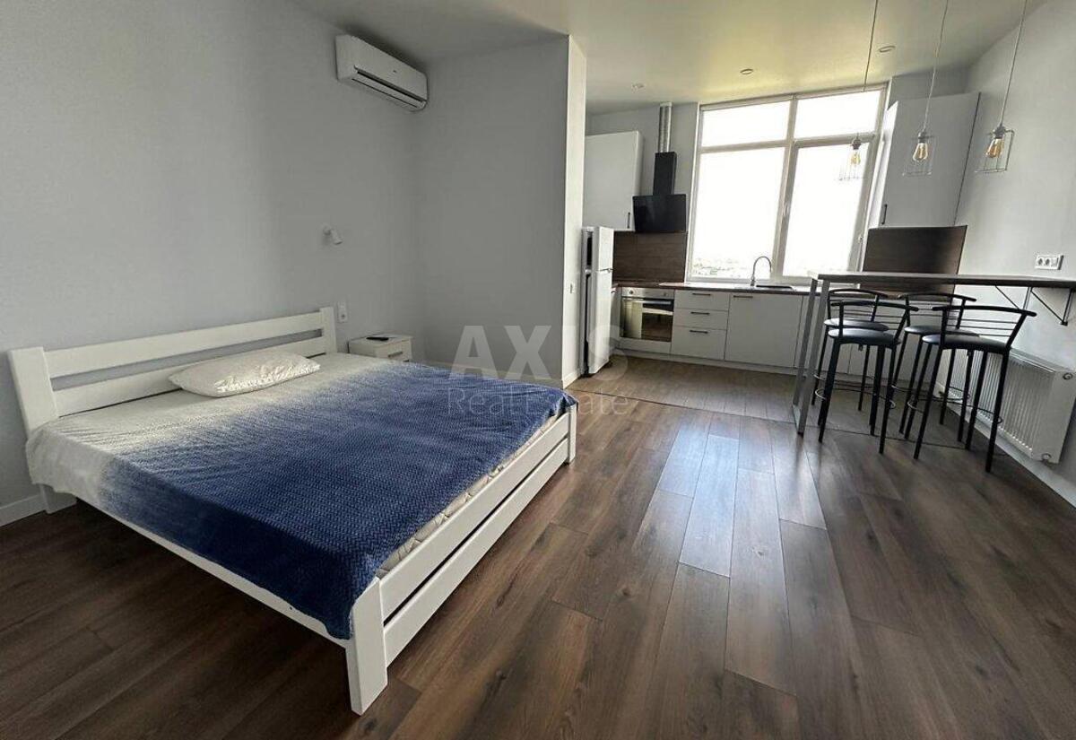1k apartment vul. Nagirna 18/160