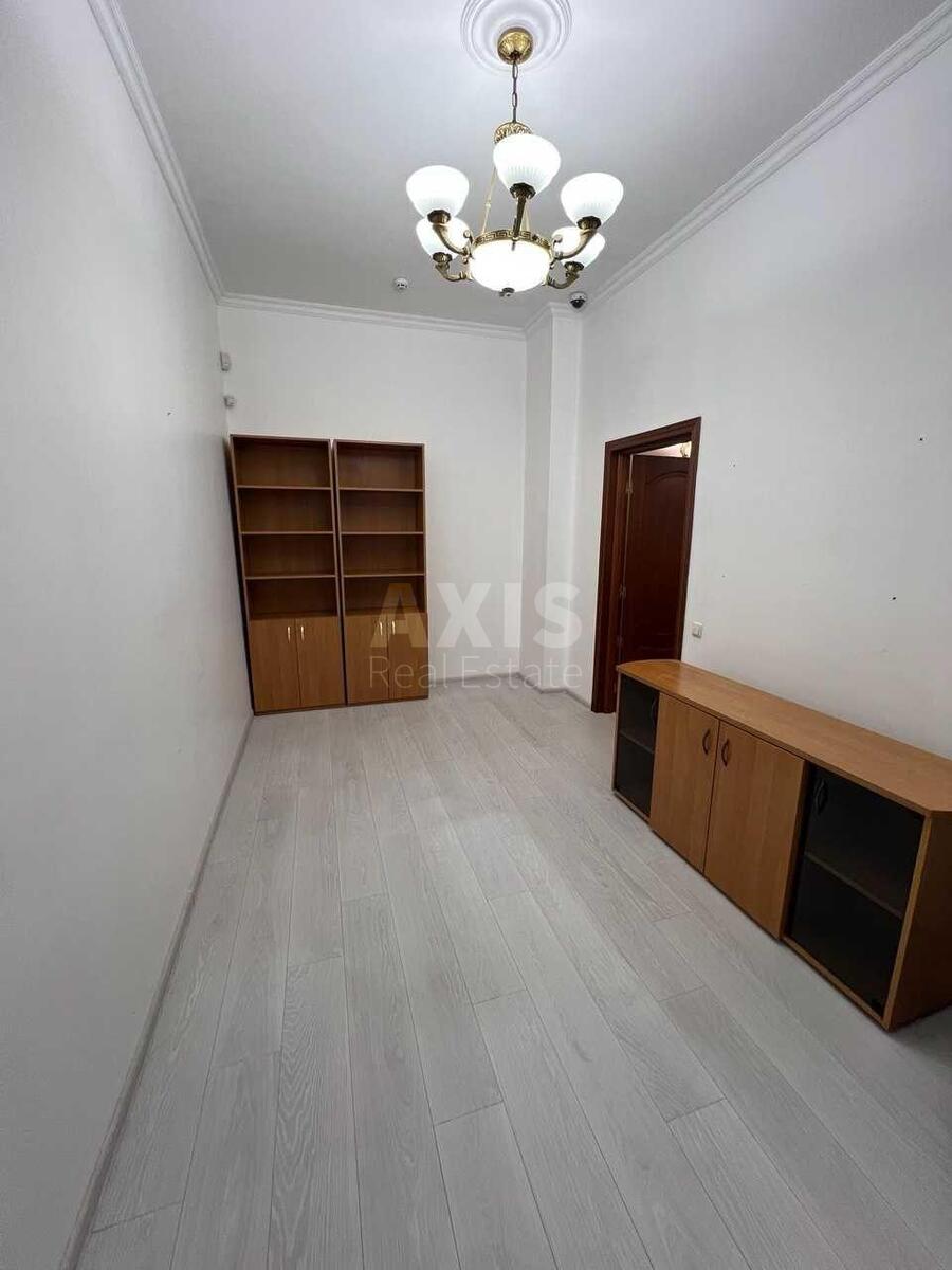 Офис ул. Шелковичная 5, 145м23