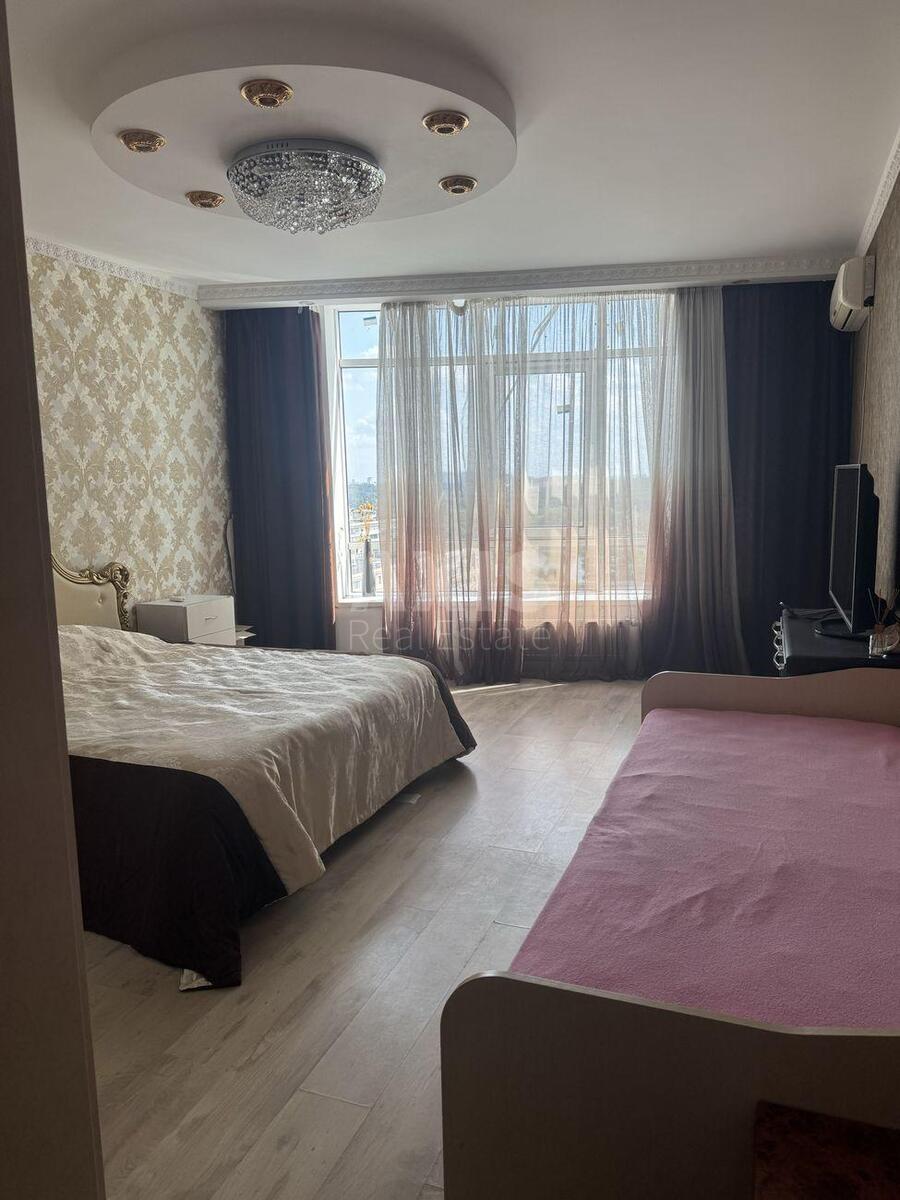 1k apartment vul. Ushakova Mykoly 1В594946