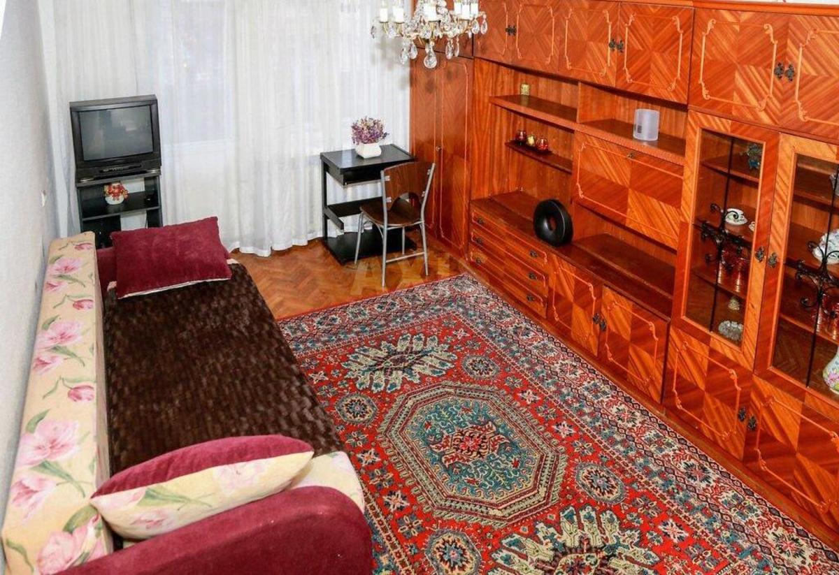 2к квартира ул. Златоустовская 44/22