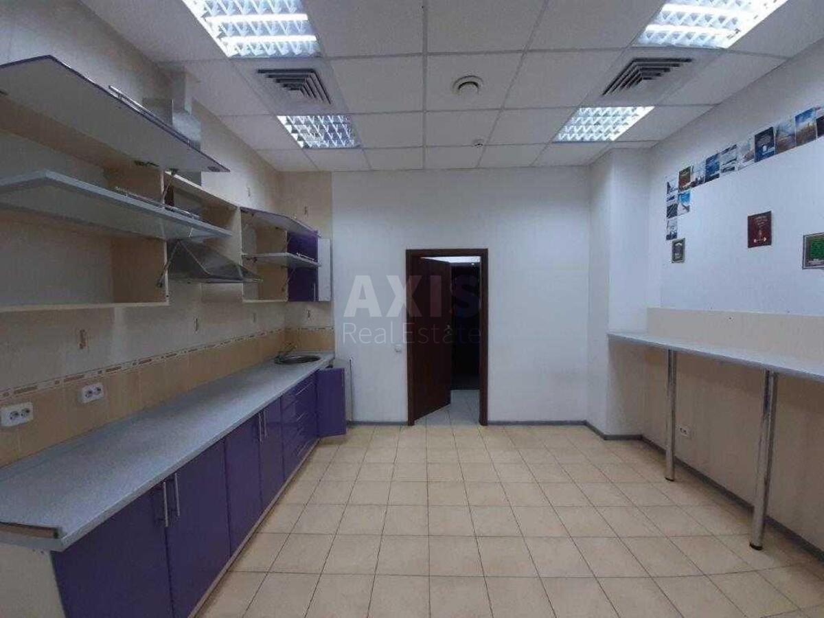Office vul. Horyva 55, 463m211