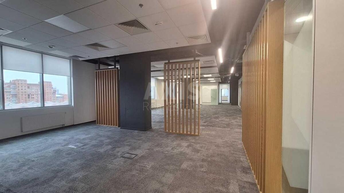 Office vul. Moskovs'ka 32/2, 540m2