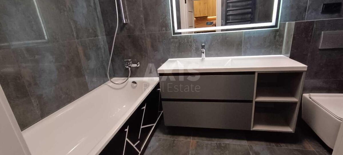 1k apartment vul. Revuc'kogo 406