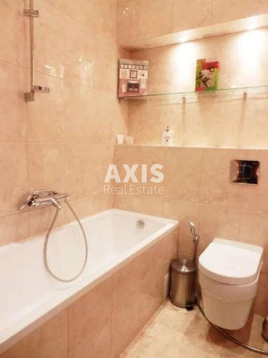 2k apartment vul. Antonovycha 250