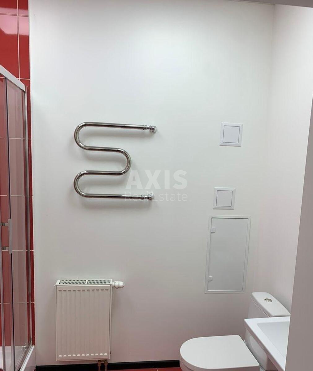Office vul. Vozdvyzhens'ka 51А, 150m26