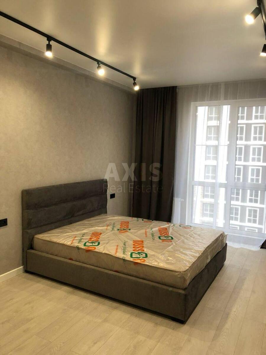 1k apartment vul. Myhajla Maksymovycha 244