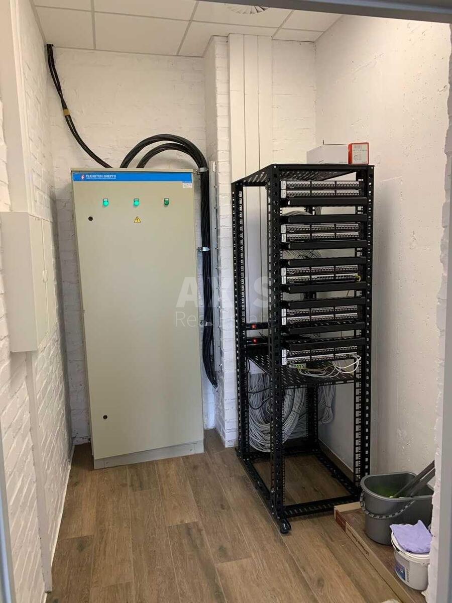 Office prov. Laboratornyj 7, 360m2596498