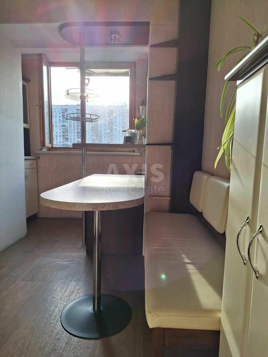 2k apartment prov. Ul'janova Volodymyra 16Д1