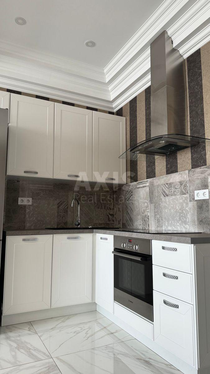 1k apartment vul. Jevgena Konoval'cja 34А0