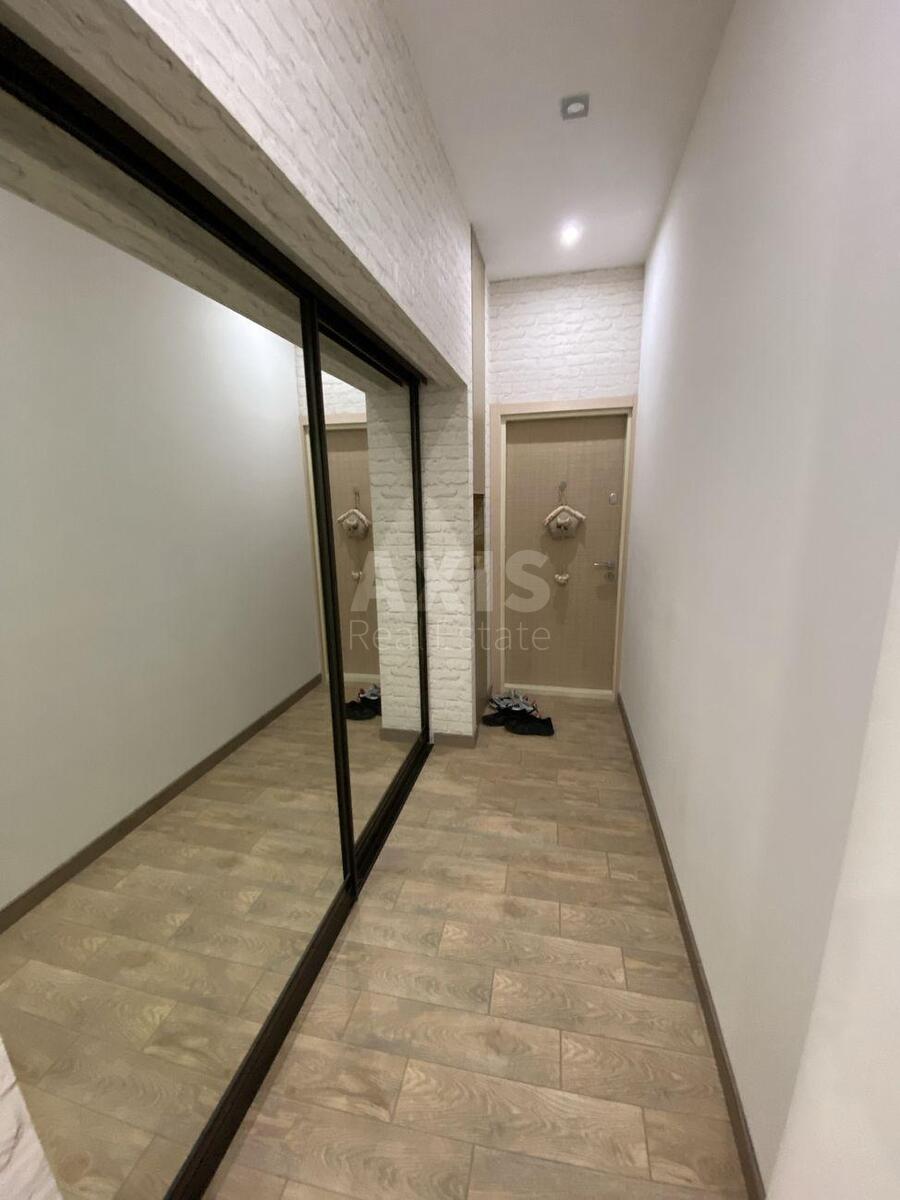 3k apartment vul. Demii'vs'ka 1310