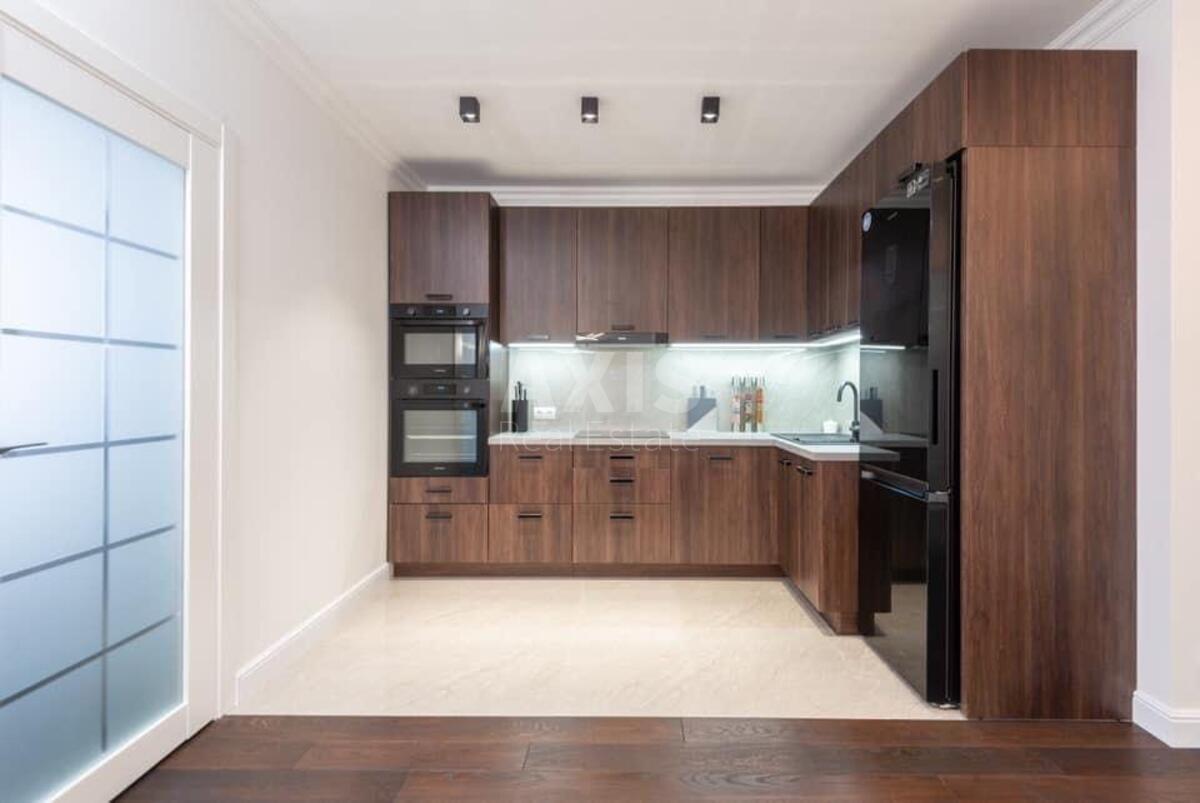 1k apartment vul. Lypkivs'kogo Vasylja Mytropolyta 37Г0
