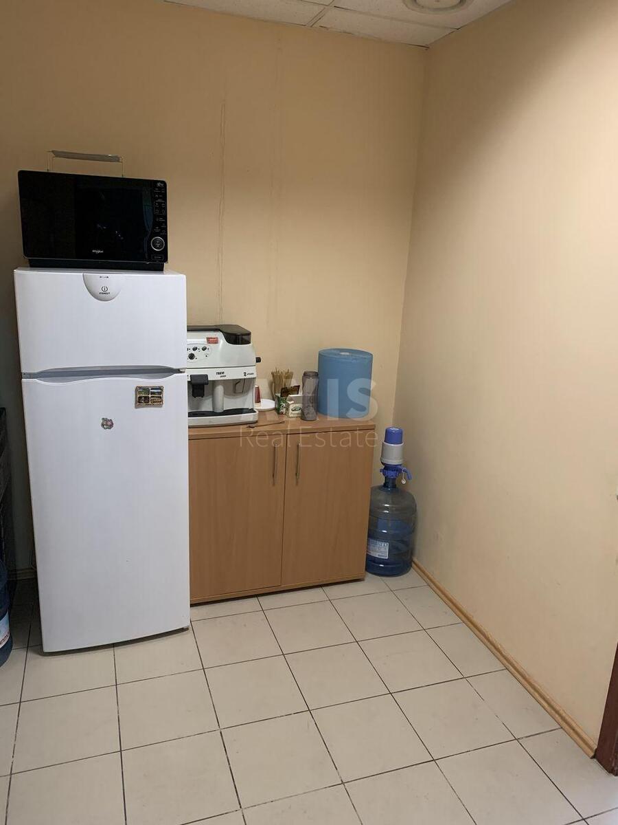 Office vul. Obolons'ka naberezhna 11, 85m2563110