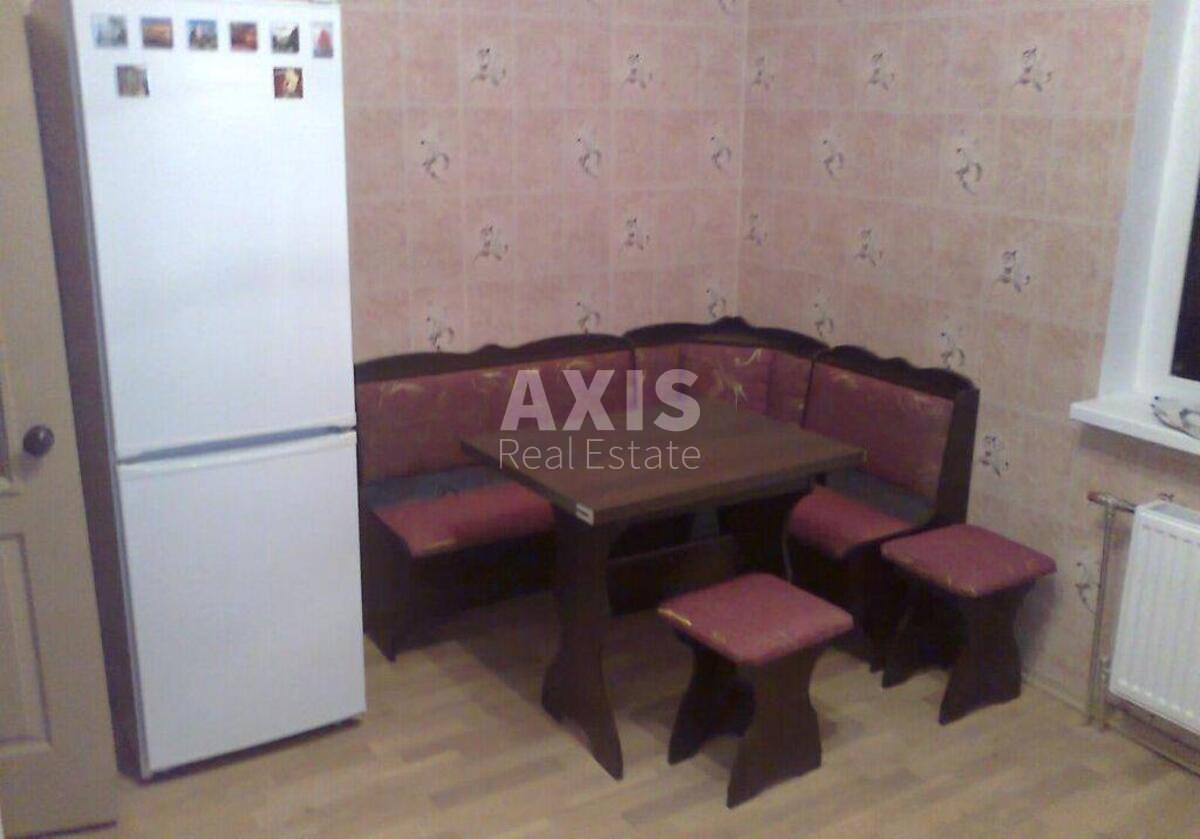 2k apartment vul. Alma-Atyns'ka 109В