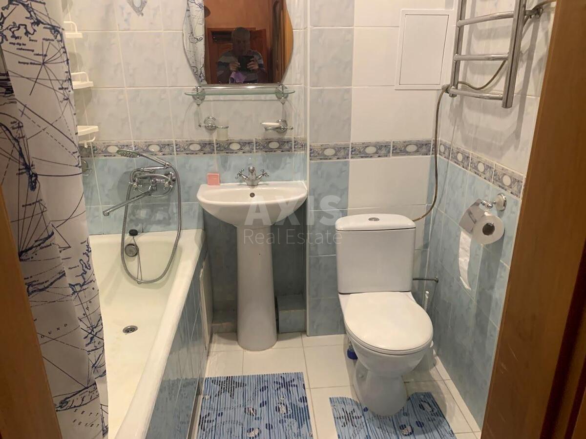 2k apartment vul. Verhnij Val 48/28А607446