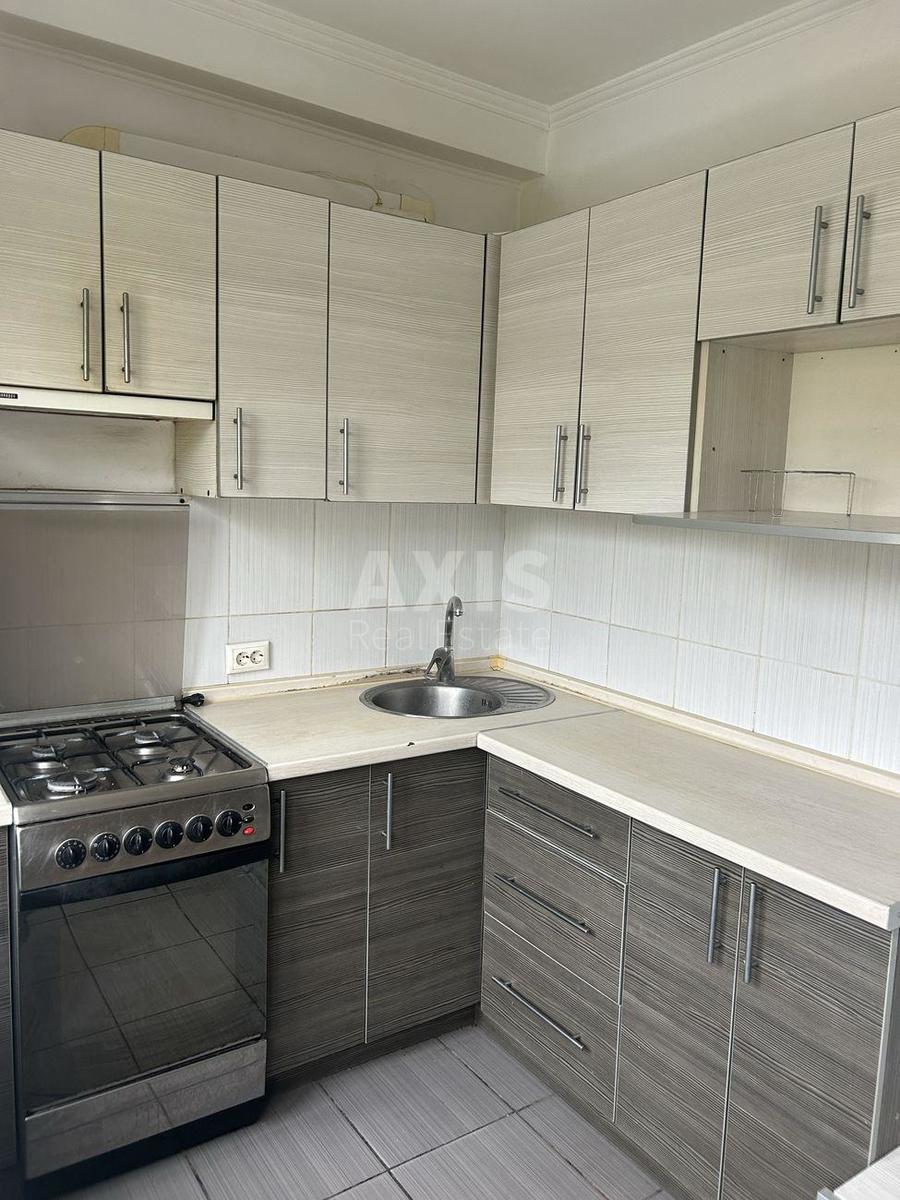 3k apartment vul. Pryvokzal'na 80